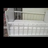 تخت کودک در حد نو