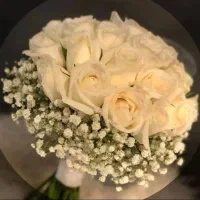 با راننده ماشین عروس با گل