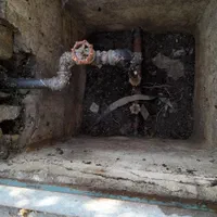 نشت یابی*تشخیص ترکیدگی بادسگاه*رفع نم چکه*لوله کشی