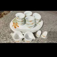 تعدادی ظرف نو نو اصلا استفاده نشدن