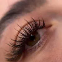 اکستنشن لیفت ابرو ومژه