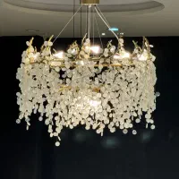 لوستر برنزی طرح شاخ و برگ