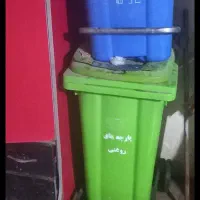 سطل زباله بزرگ و کوچک