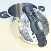 زودپز ۸ لیتری تفال