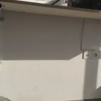 میز کار دیواری تمیز