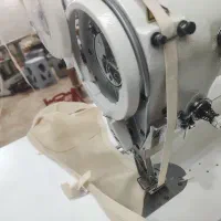 دعوت همکار خانم وسط کار و چرخکار لباس زیر زنانه