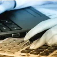 مدیر مالی و اداری