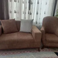 فروش ۲ دست مبل|مبلمان خانگی و میز عسلی|شیراز, نیستان|دیوار