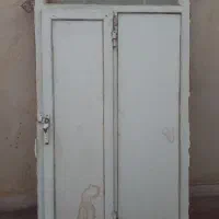 پنجره و آهن و در