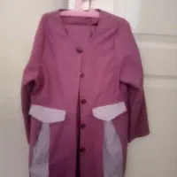 سه دست لباس فرم مدرسه. مهد و پیش دبستاتی