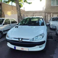 ۲۰۶ وی ۸ دریچه سیمی،در حد مدل ۹۴