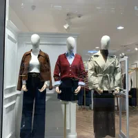 استخدام فروشنده پوشاک زنانه