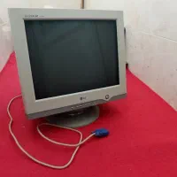 مانیتور ال جی سالم وتمیز