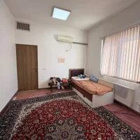 پرستار کودک ۲ ساله