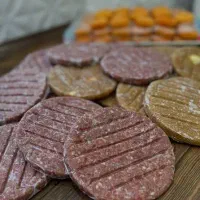 انواع سوسیس و کالباس و ...محصولات خانگی