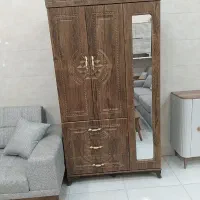 کمد سه درب و صنایع چوب