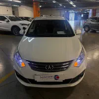 جک J4 مدل ۱۴۰۴ در حد