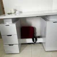 میز ناخن به همراه استند لاک