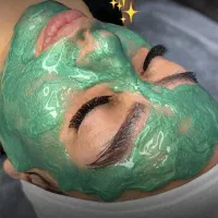 پاکسازی پوست به صورت تخصصی