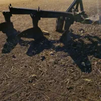 گاوآهن رومانی بسیار تمیز|ماشین‌آلات صنعتی|ویسیان, |دیوار