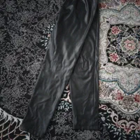 یک عددپالتو وشلوارچرمی