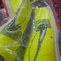 کفش ورزشی سالنی|کیف، کفش، کمربند|لردگان, |دیوار