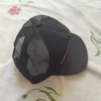 تعدادی کلاه امریکایی اصل وکراوات نو بفروش میرسد