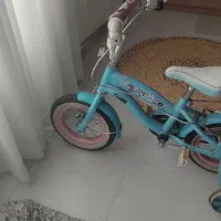 دوچرخه 12 دخترونه ،محکم و قوی،فقط ترمزش ایراد ،