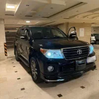 لندکروز ۲۰۱۰