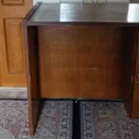 میز تحریر در حد نو