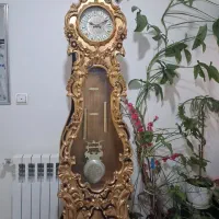 ساعت ایستاده