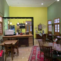 باریستا خانم یا آقا