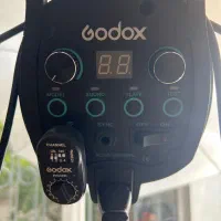 فلاش نور ۳۰۰گودوکس|دوربین عکاسی و فیلم‌برداری|تبریز, |دیوار