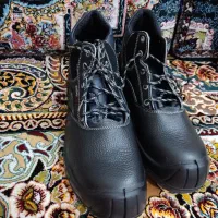 کفش کار سایز ۴۲ نو|کیف، کفش، کمربند|اقبالیه, |دیوار