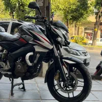 ns 200
