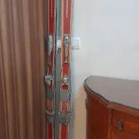 اسکی آلپاین alpain ski قدیمی قرمز KNEISSL اتریشی