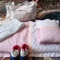 تشک و بالشت و کیف