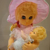 عروسک قدیمی کوکی
