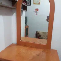 میزآرایشی آینه دار|مبلمان خانگی و میز عسلی|رشت, معلولین|دیوار