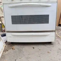 یه تعداد در و پنجره برای فروش