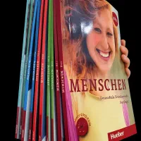 کتاب آموزش زبان آلمانی menschen
