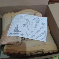 پوتین .کفش|کیف، کفش، کمربند|سراوان, |دیوار