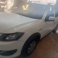 سواری هاچ بک کوییک R