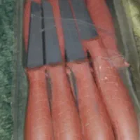 کفش های نو .کاردو چنگال نو و ماشین ریش نو