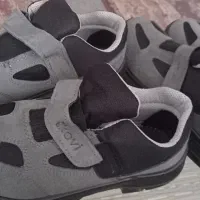 سلام دو جفت کفش نو