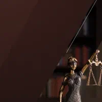 مشاوره و وکالت تخصصی با شرایط ویژه پرداخت