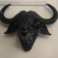 مجسمه ی دیوار کوب سر بوفالو