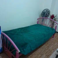 تختخواب فلزی به همراه تشک