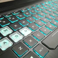 فتوشاپکار حرفه ای هستم/ طراحی/ تدوین ویدیو