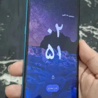 گوشی تنها موجوده